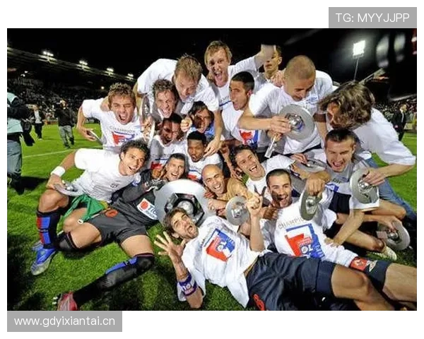 法甲进攻反击战术案例分析:如何快速撕裂对手防线 法甲进攻反击战术案例分析:如何快速撕裂对手防线